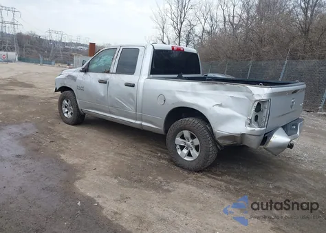 2017 Ram 1500 Express 4X4 6'4 Box из США, поврежденный, VIN 1C6RR7FG8HS788477